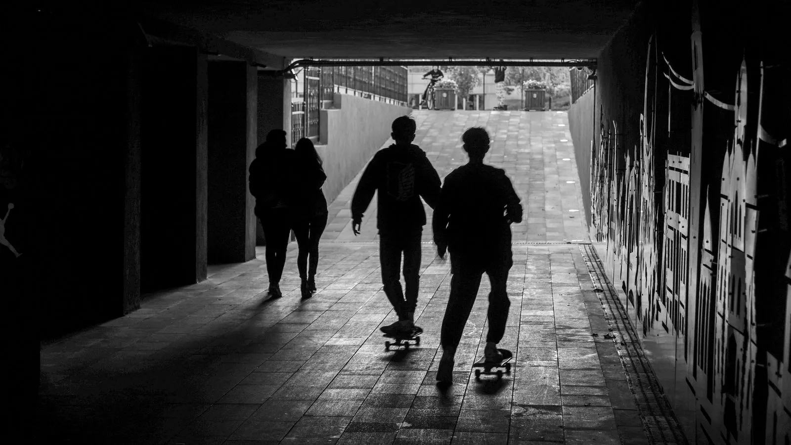 What Protective Gear Do Skateboarders Need?
